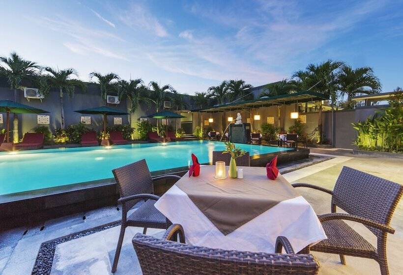 إقامة The Banyumas Villa