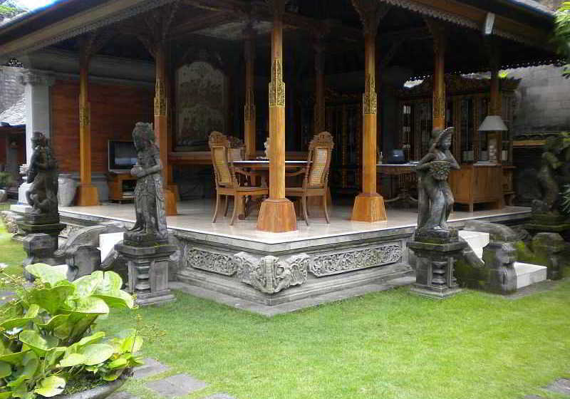 Taman Suci Suite & Villas