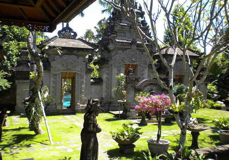 Taman Suci Suite & Villas