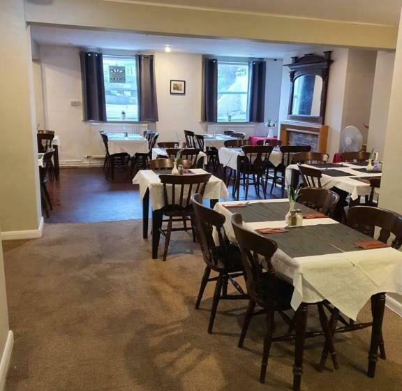 Отель Highlander