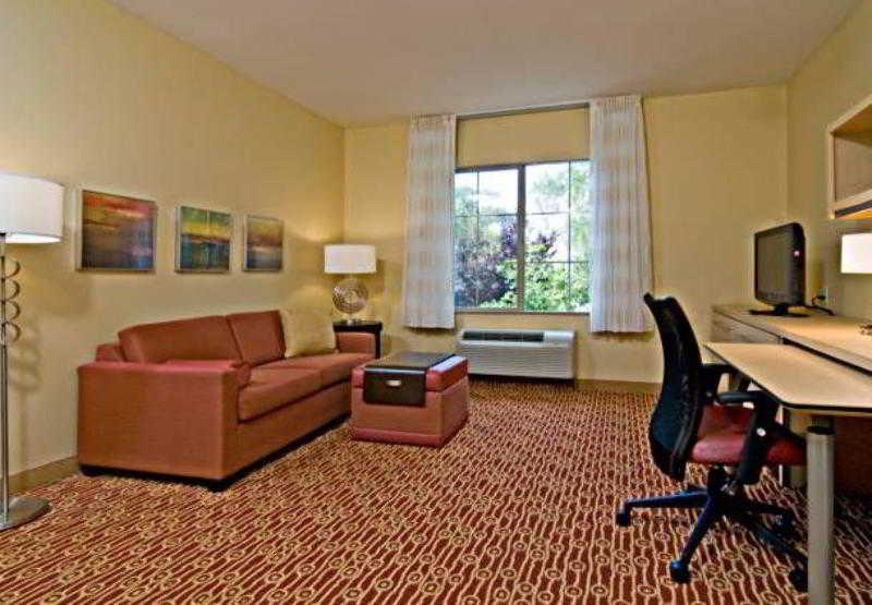Towneplace Suites By Marriott San Diego Carlsbad / Vista