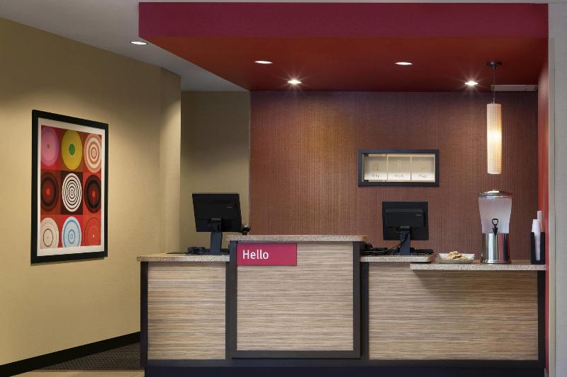 Towneplace Suites By Marriott San Diego Carlsbad / Vista