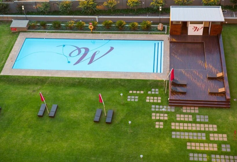 Westay Westpoint Apartments