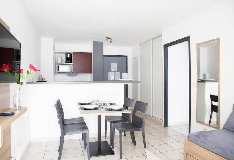 هتل Zenitude Hôtel Résidences La Versoix