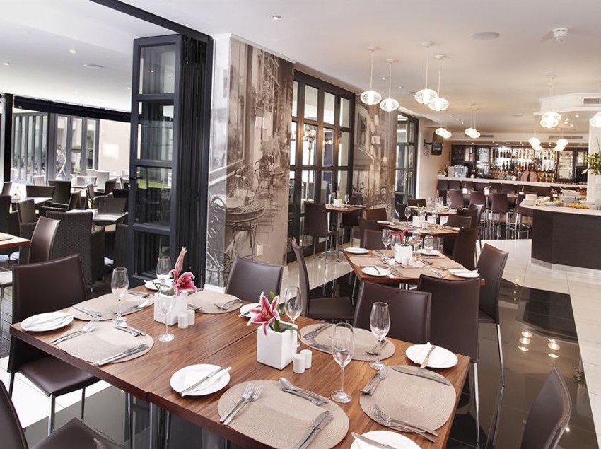 ホテル The Capital 20 West