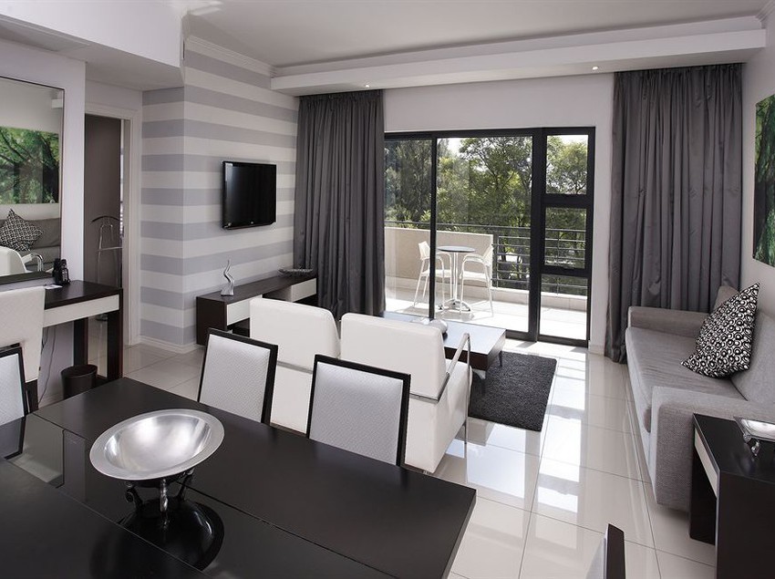 فندق The Capital 20 West