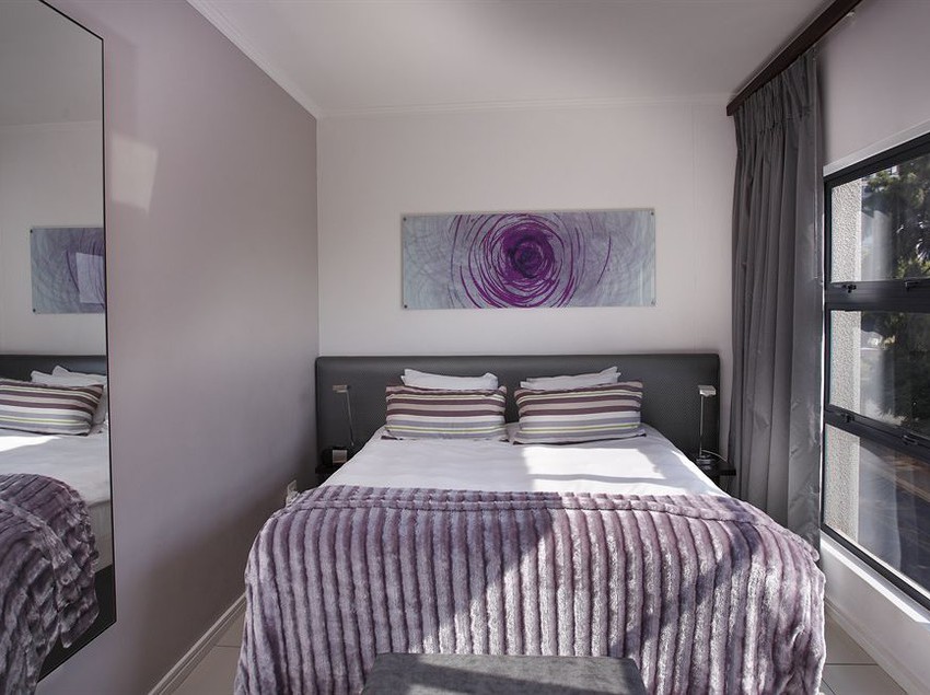 בית מלון כפרי The Capital 20 West