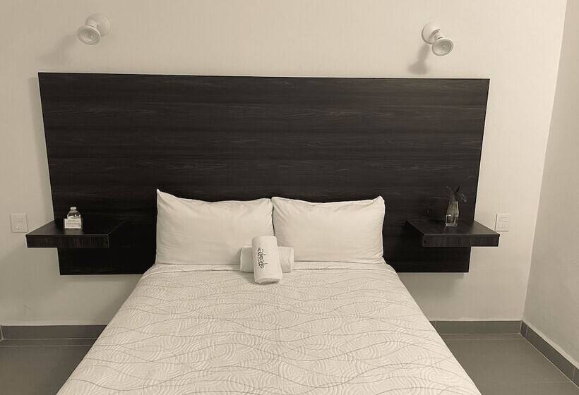 הוסטל Allende Morelia