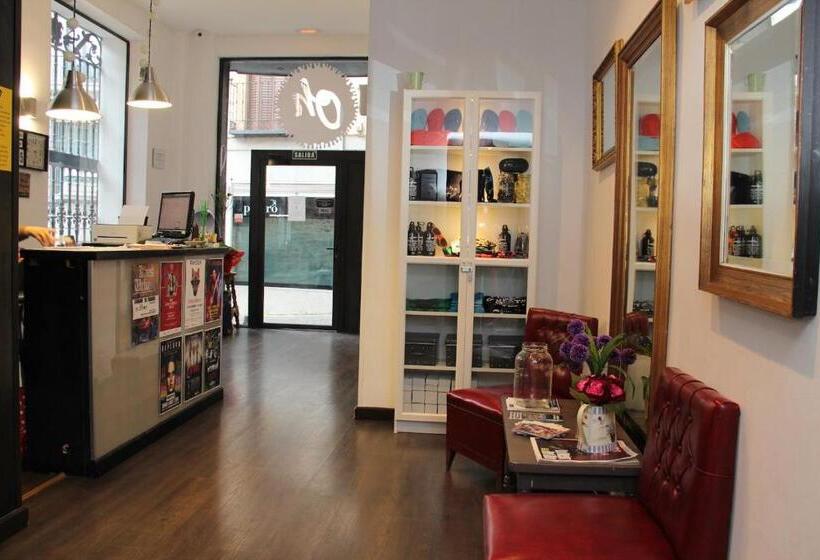 هاستل Oasis Backpackers' Toledo