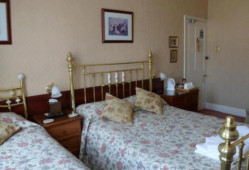 민박 The Farthings