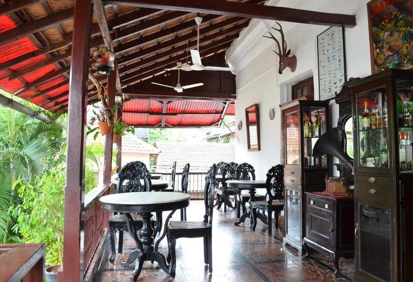 مبيت وإفطار Welcomheritage Panjim Inn