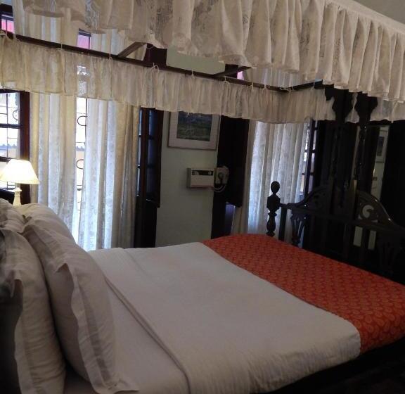 مبيت وإفطار Welcomheritage Panjim Inn