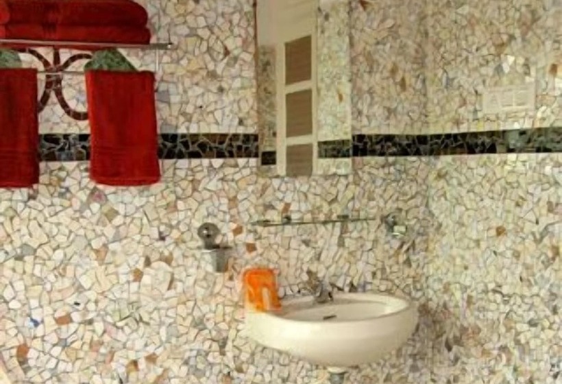 مبيت وإفطار Welcomheritage Panjim Inn