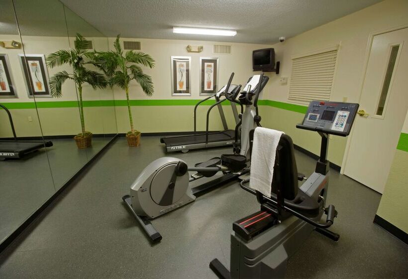 Extended Stay America Suites  Detroit  Novi  Orchard Hill Place