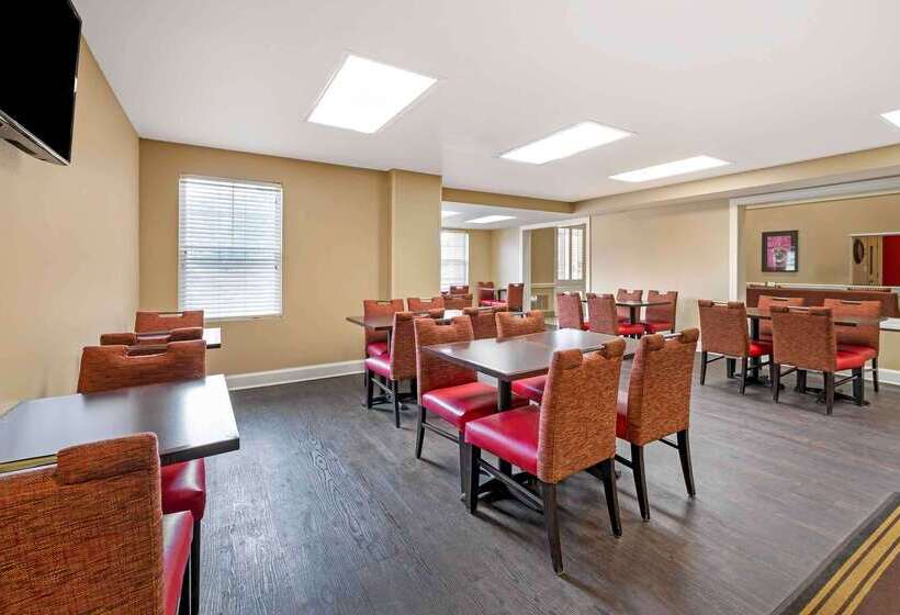 Extended Stay America Suites  Indianapolis  Airport  W. Southern Ave
