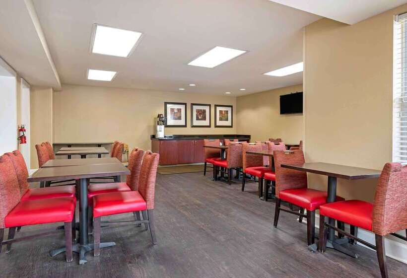 Extended Stay America Suites  Indianapolis  Airport  W. Southern Ave