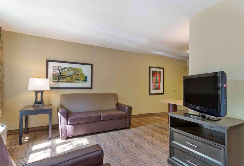 Extended Stay America Suites  Indianapolis  Airport  W. Southern Ave