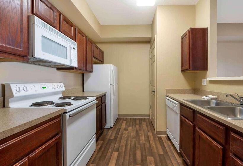 Extended Stay America Suites  Indianapolis  Airport  W. Southern Ave