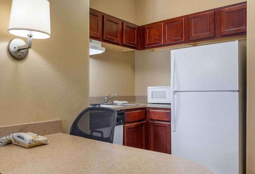 Extended Stay America Suites  Indianapolis  Airport  W. Southern Ave