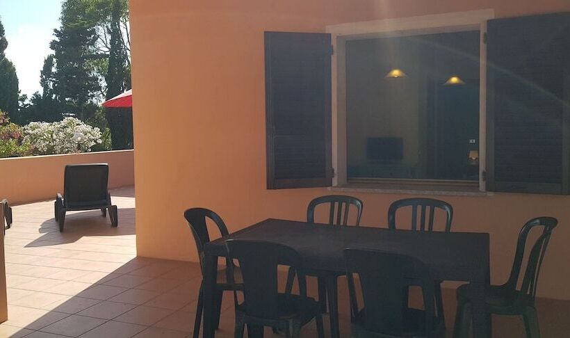 Gravina Resort & Apartments