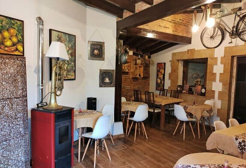 פונדק Posada de Ongayo