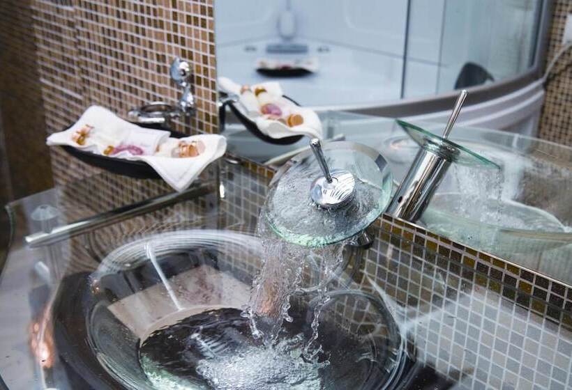 Al Johari Hotel & Spa