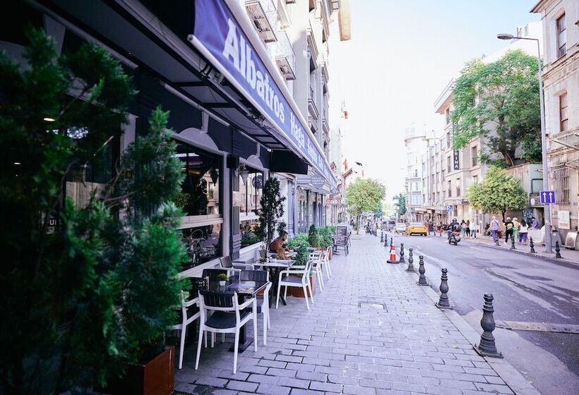 هتل Albatros Hagia Sophia