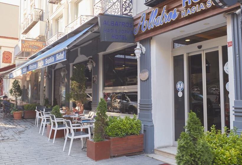 هتل Albatros Hagia Sophia