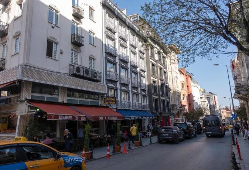 هتل Albatros Hagia Sophia