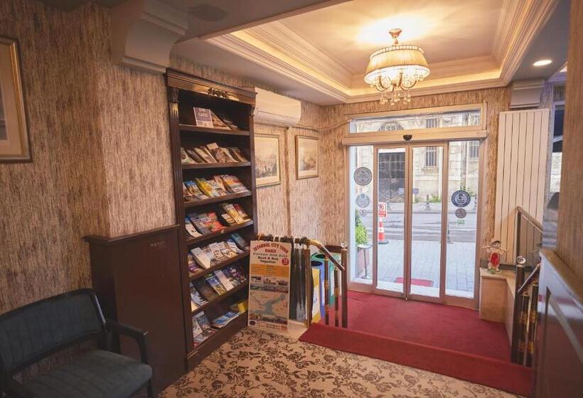 هتل Albatros Hagia Sophia