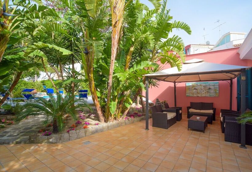 فندق Albergo Italia   Beach