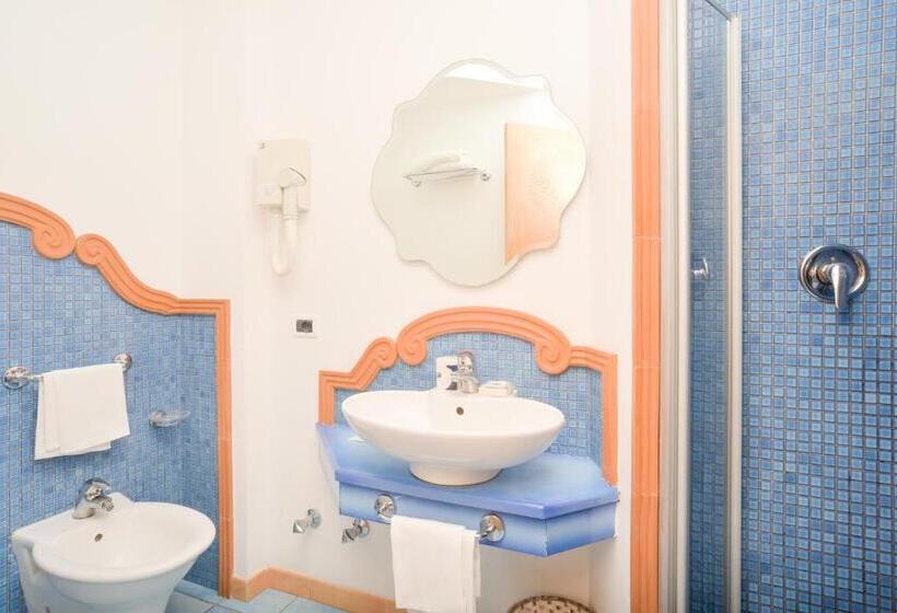 فندق Albergo Italia   Beach