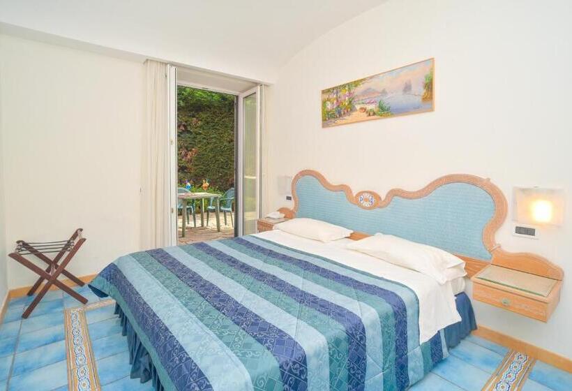 فندق Albergo Italia   Beach
