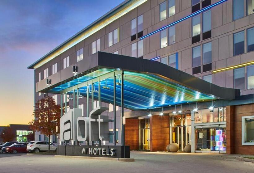 Отель Aloft Dulles Airport North