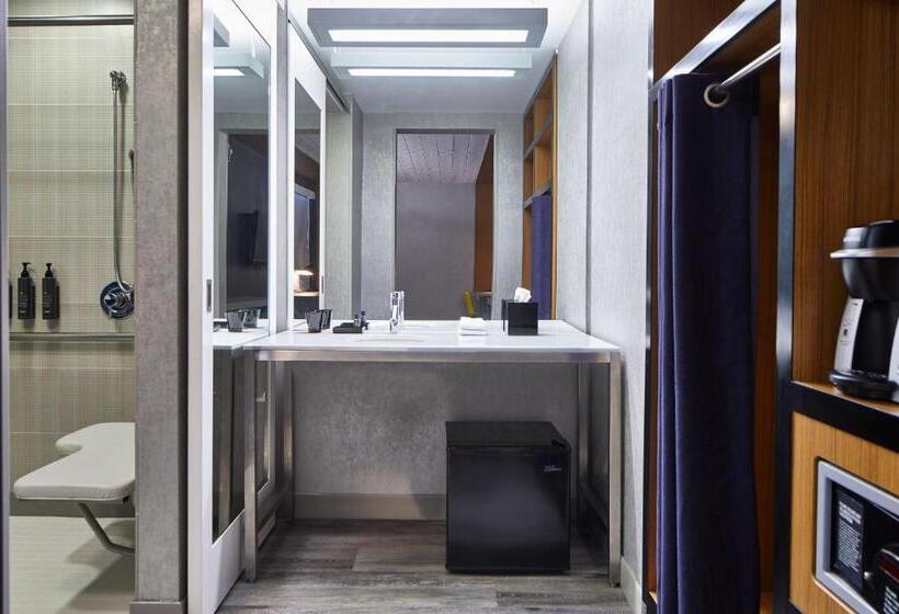 Отель Aloft Dulles Airport North