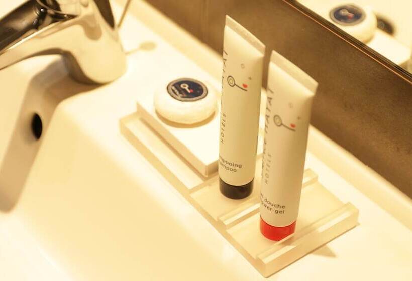 Отель Alpha Paris Eiffel By Patrick Hayat