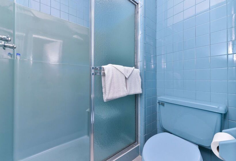 Отель Americas Best Value Inn Port Jefferson Station Long Island