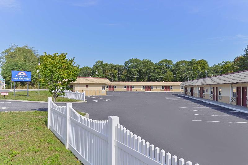 Отель Americas Best Value Inn Port Jefferson Station Long Island