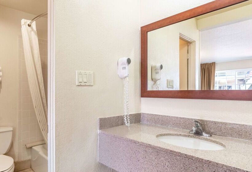 فندق Americas Best Value Inn And Suites Flagstaff