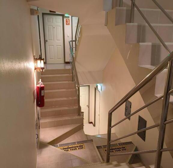 فندق Aonang Goodwill