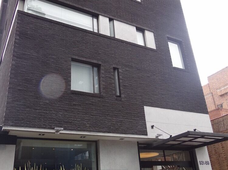 فندق Bh Parque 93