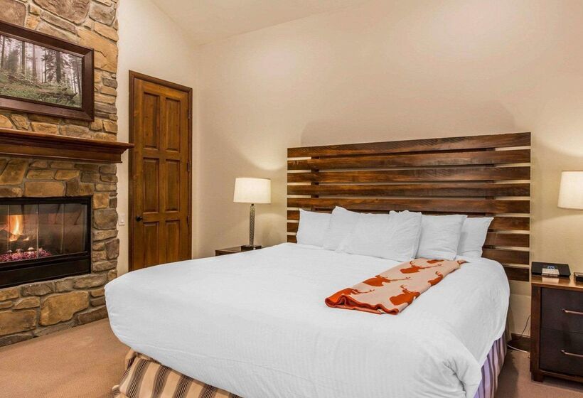 בית מלון כפרי Bluegreen Vacations Big Bear Village, Ascend Resort Collection