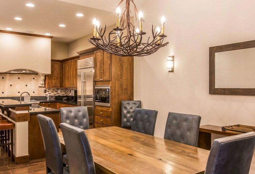 בית מלון כפרי Bluegreen Vacations Big Bear Village, Ascend Resort Collection