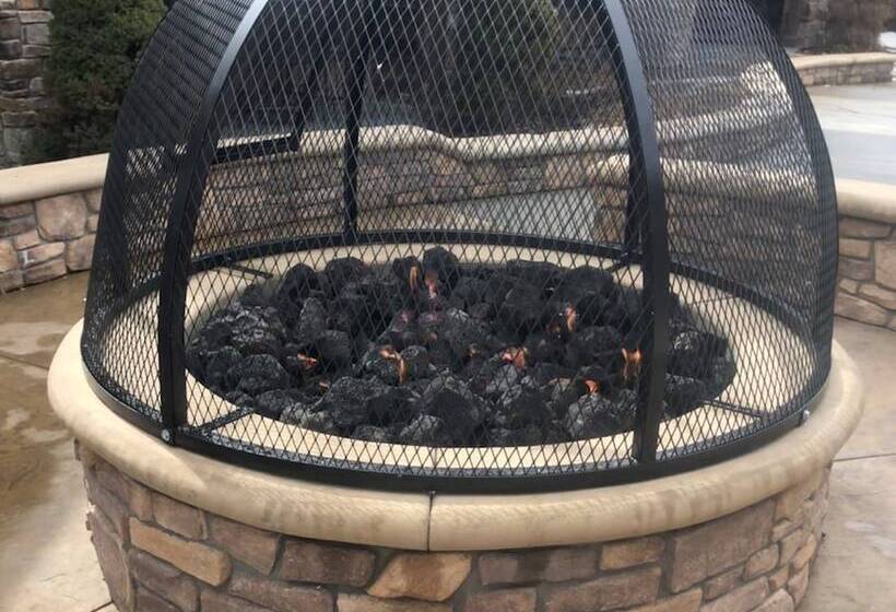 בית מלון כפרי Bluegreen Vacations Big Bear Village, Ascend Resort Collection