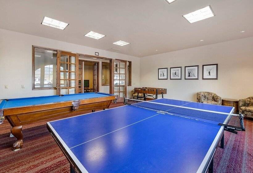 בית מלון כפרי Bluegreen Vacations Big Bear Village, Ascend Resort Collection