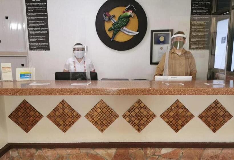 호텔 & Restaurant Bucaneros, Isla Mujeres