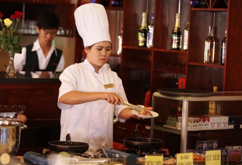 هتل Canary Beach Resort