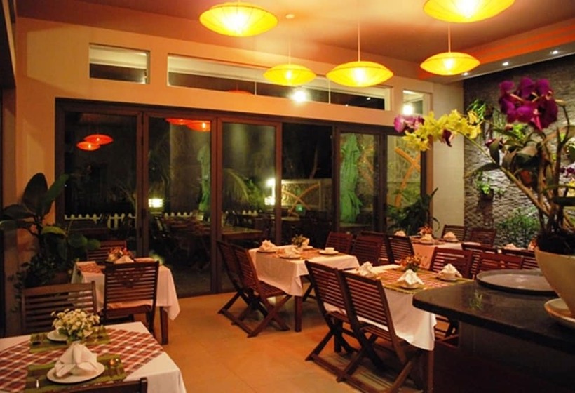 هتل Canary Beach Resort