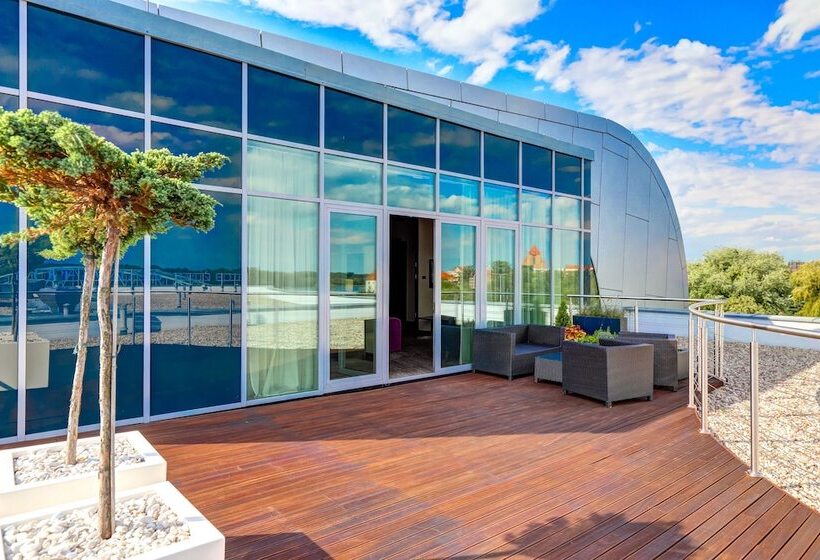 هتل Copernicus Toruń