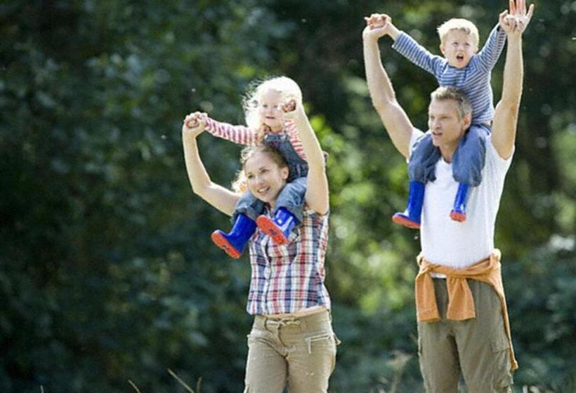 בית מלון כפרי Country Inn & Suites By Radisson, Kansas City At Village West, Ks